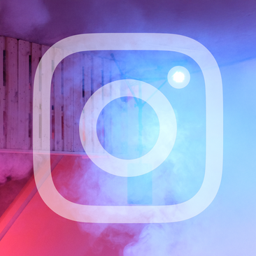 Instagram Logo vor Aussttellungsfoto HTW Industrial Design
